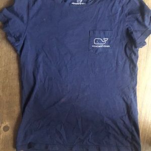 navy blue women’s vineyard vines shirt
